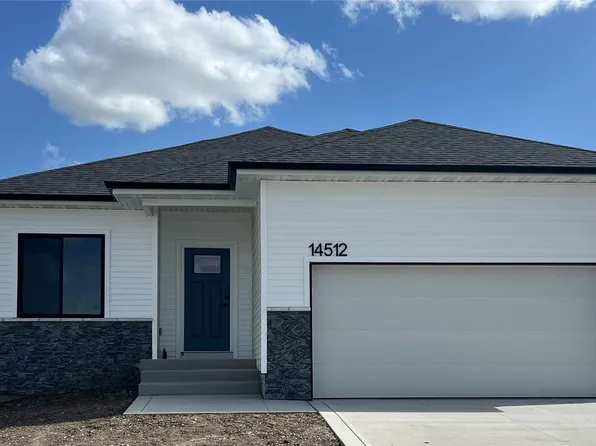 14512 Northpark Dr, Urbandale, IA 50323