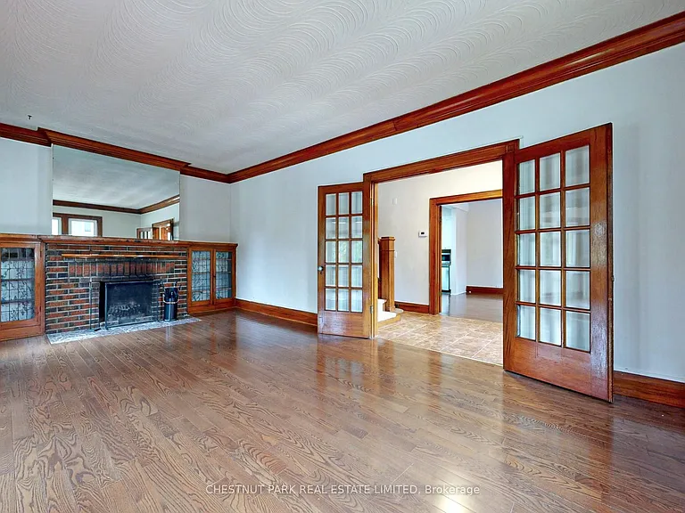 114 Colin Ave — Photo 7