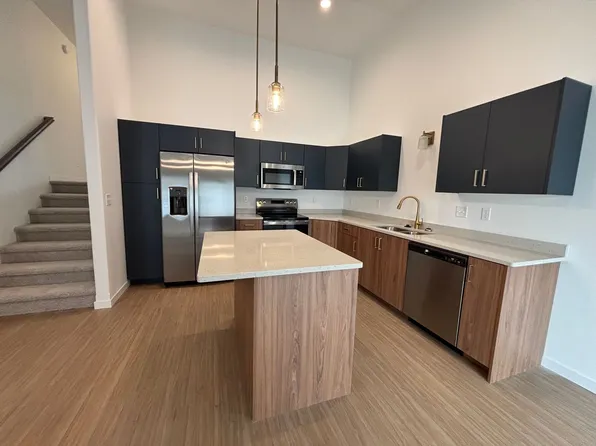 7287 30th St S, Fargo, ND 58102