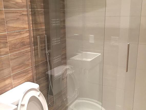 2nd image of 809 W 177th St APT 4D