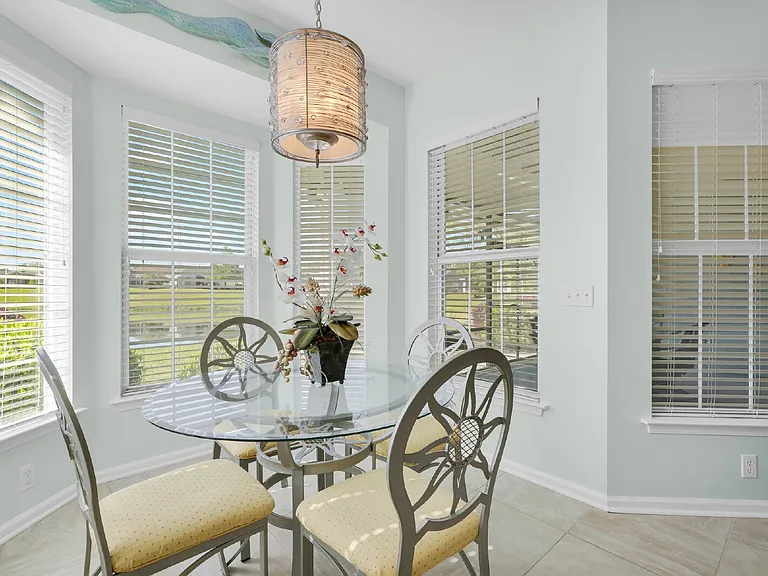 17 Thomas Bee Dr — Photo 27
