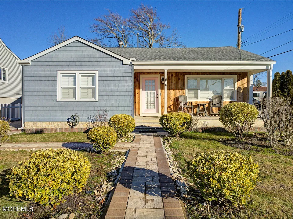 515 Stone Harbor Ave #WINTER