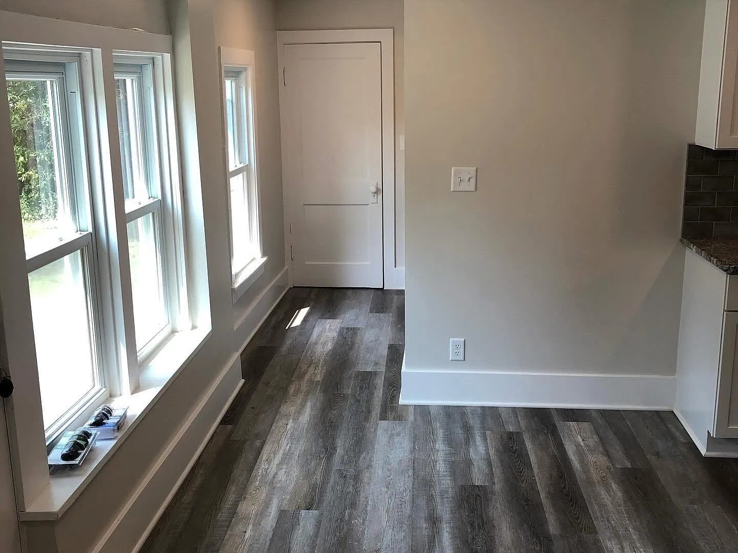 3 bed, 2280 sqft, $2,200 — Photo 4