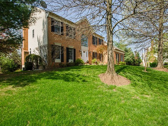 3rd image of 12777 Misty Creek Ln