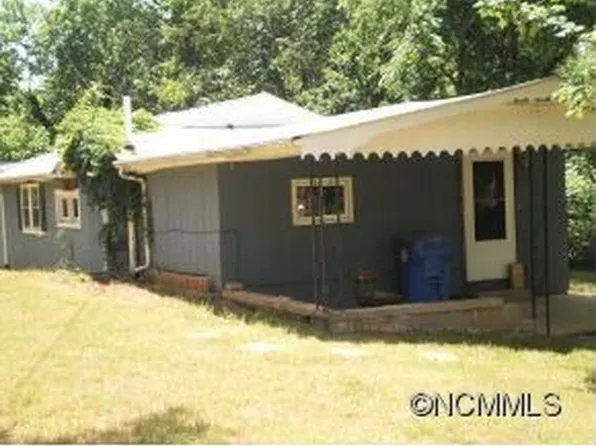 53 Elkmont Dr, Asheville, NC 28804