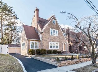 126 Elder Ave, Bergenfield, NJ 07621