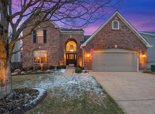9854 Grantview Forest Dr, Saint Louis, MO 63123