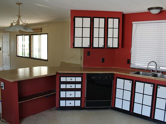 4th image of 108 North Ct #11
