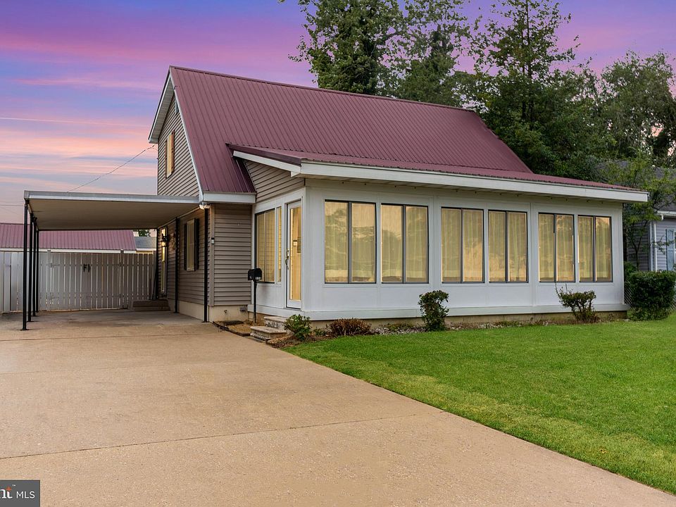 1st image of 514 Elm Dr
