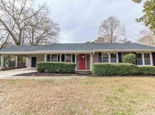 662 Meadowbrook Dr, Winder, GA 30680