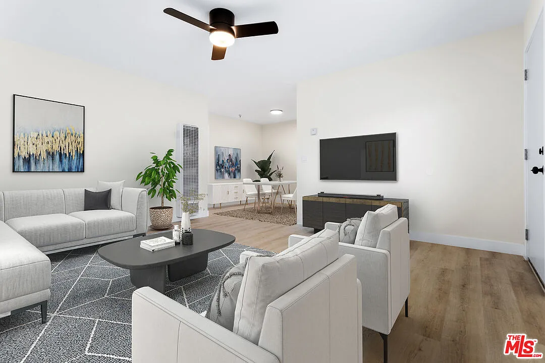 2 bed, 1.0 bath, 850 sqft, $2,100 — Photo 1