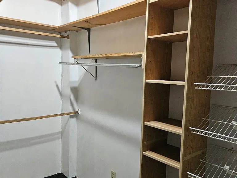 1305 Walnut St #B — Photo 24