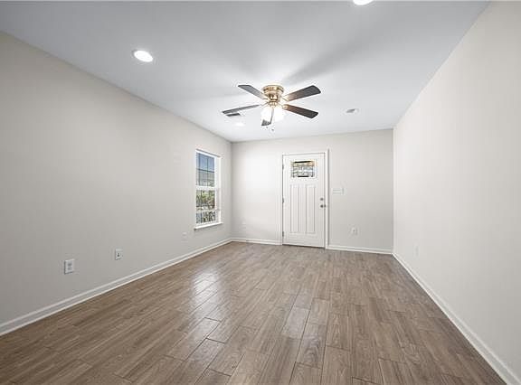 3rd image of 2443 N Miro St