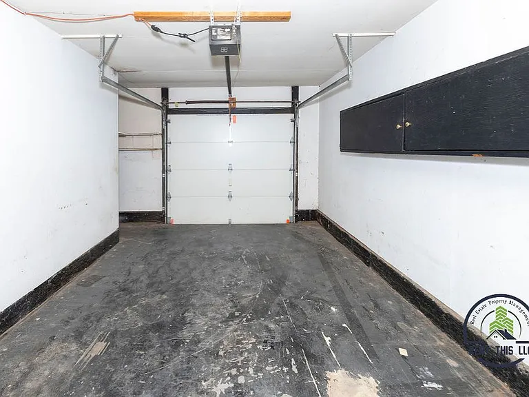 412 N I St — Photo 20