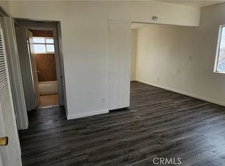 912 E 90th St #1/2, Los Angeles, CA 90002