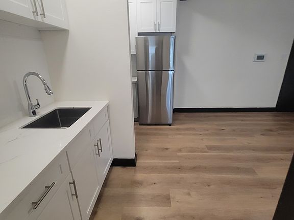 3rd image of 4151 3rd Ave #3