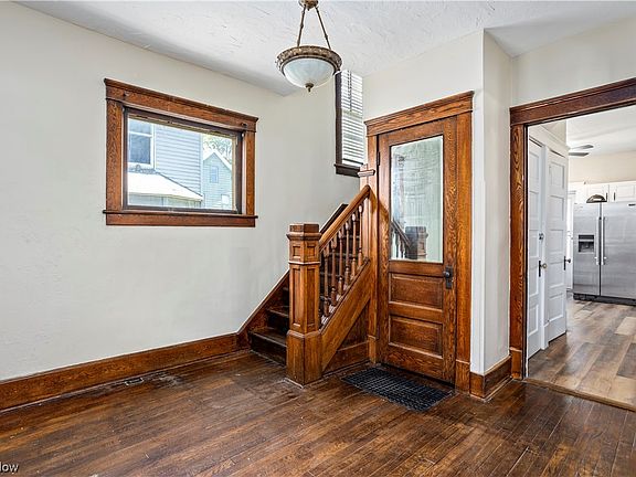 4th image of 425 Hamilton Ave