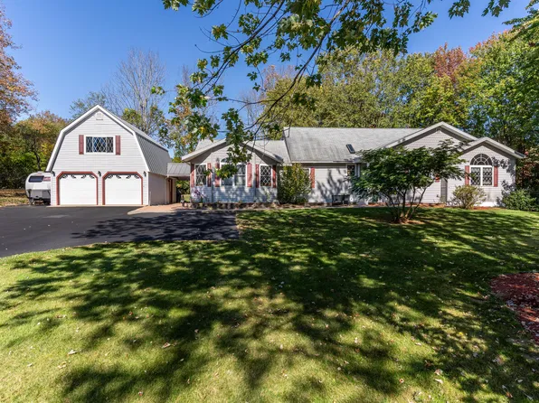 23 Cemetery Road, Berwick, ME 03901