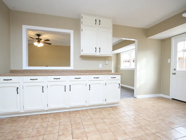 4015 Apollo Dr SW — Photo 7