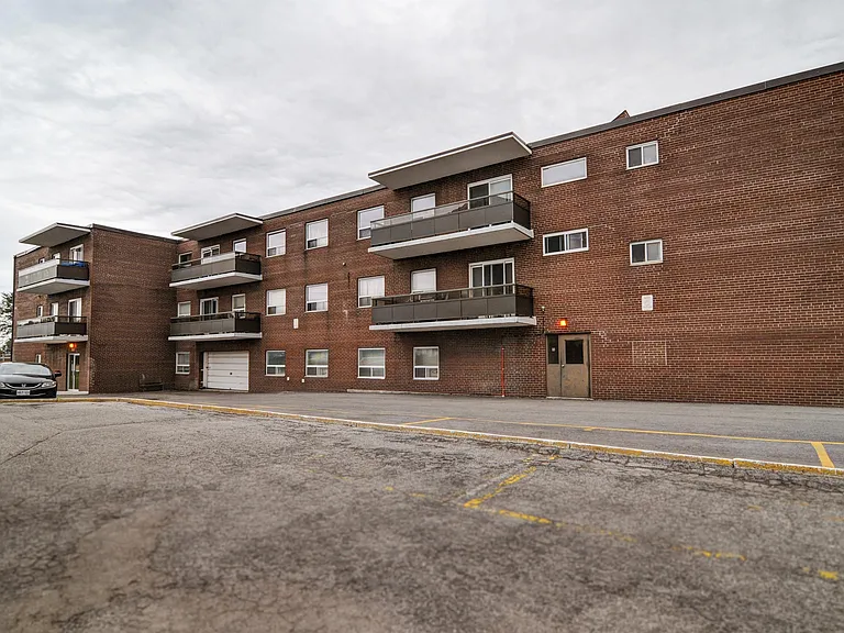 506 Danforth Rd — Photo 23