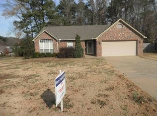 312 Bass Ln, Benton, AR 72019