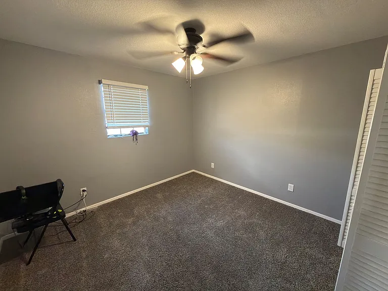 1805 S Bryan Ave — Photo 4