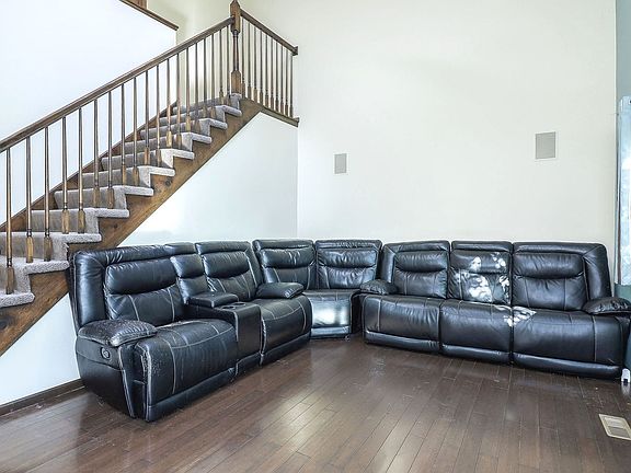 4th image of 1507 S Pembroke Dr