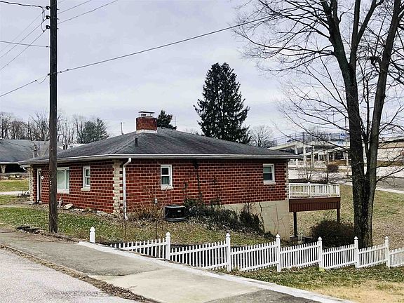 4th image of this home