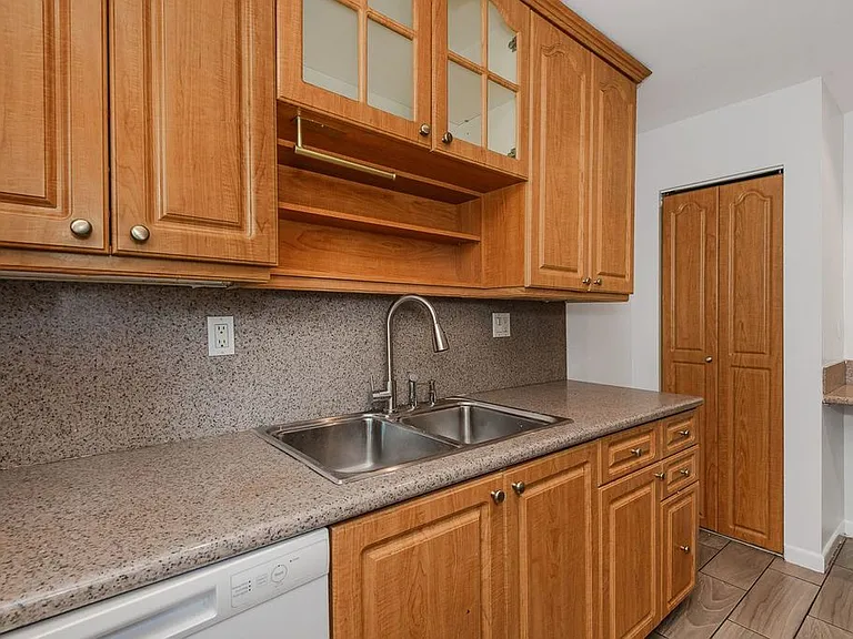 4111 Stirling Rd #308 — Photo 7