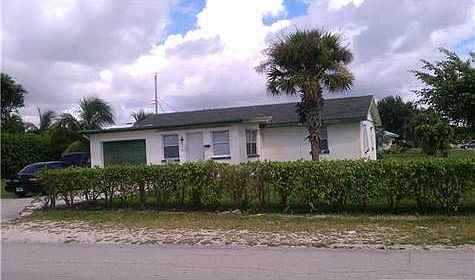 2nd image of 205 SW 10th Ave