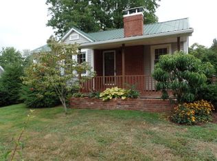 110 Spring St, Marion, NC 28752