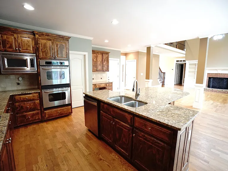 1868 Austins Pointe Dr — Photo 12