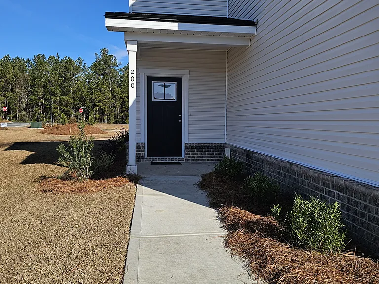 200 Justify Ave — Photo 8