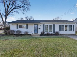 401 Concord Dr, Streamwood, IL 60107