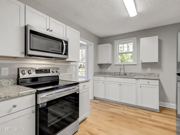 364 DURAY Court, Jacksonville, FL 32208