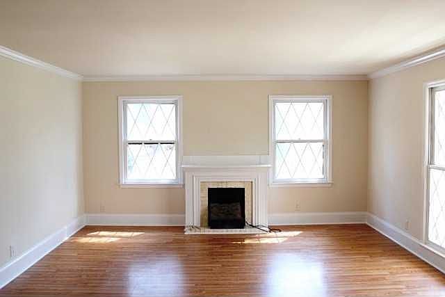 1st image of 2189 Walker Dr