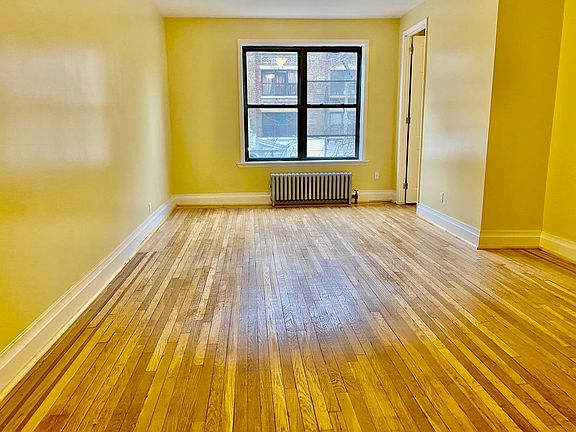 3rd image of 520 Lincoln Pl APT 2A