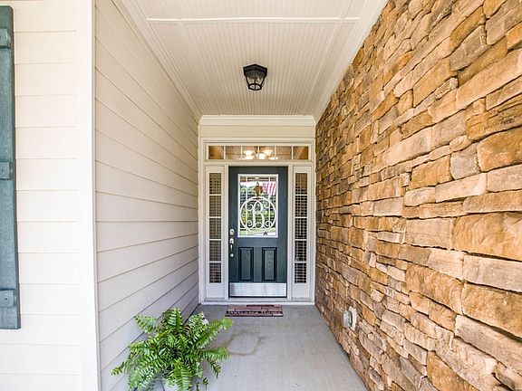 4th image of 109 Deer Park Dr