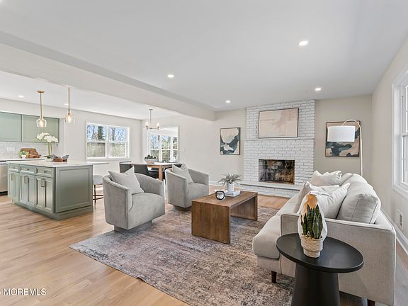 3rd image of 873 Medallion Lane