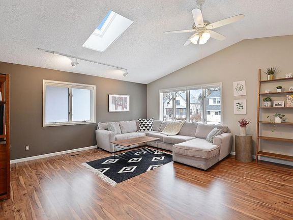 5th image of 1410 Edmund Ave