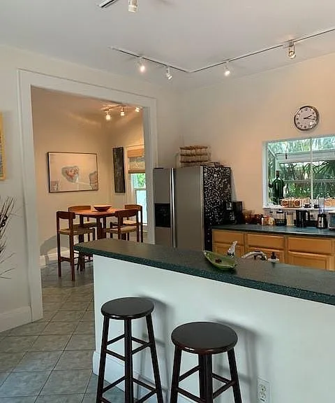 2916 W Bay Court Ave — Photo 11