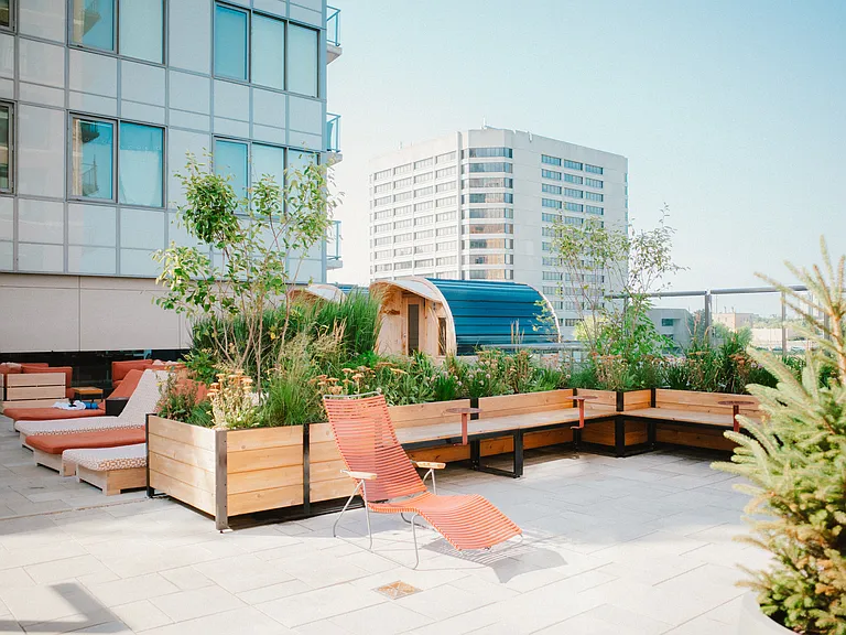 99 Parkdale Ave — Photo 52