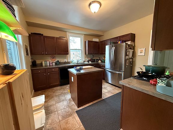 5th image of 2825 Astoria Ave #2