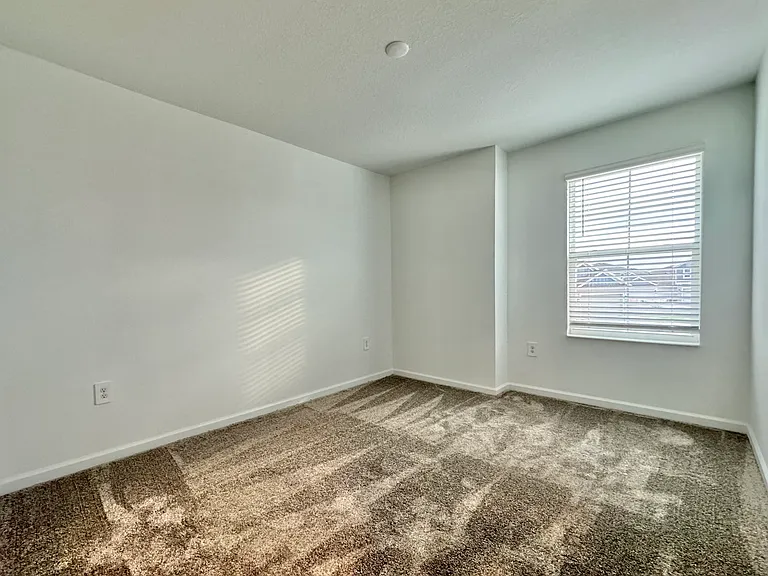 553 Reggie Rd — Photo 37