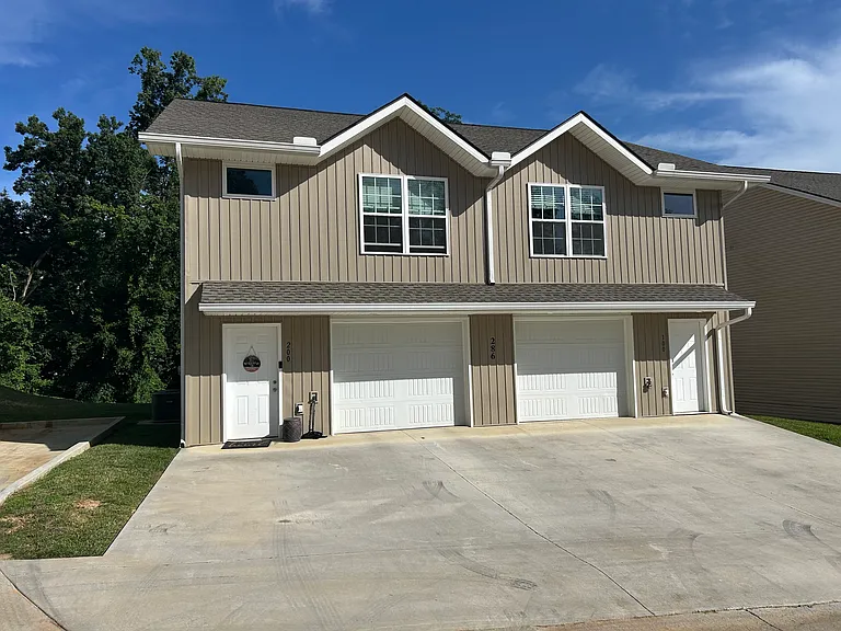 286 Keswick Dr #100 — Photo 15