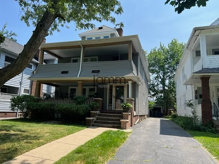 Cleveland Heights: Efficiency Suite 1-Bedroom — Photo 2