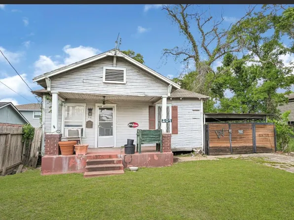 209 Frawley St, Houston, TX 77009