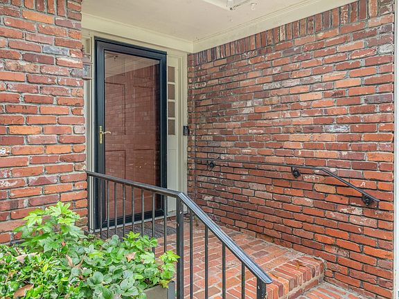 5th image of 3412 Wellford Cir