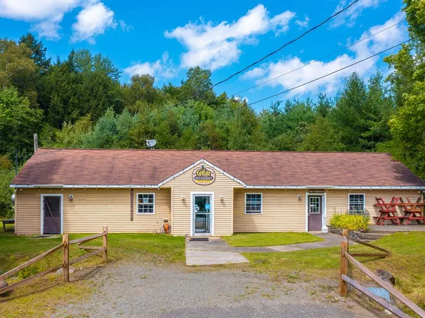 7 Kickerville Ln, Long Lake, NY 12847