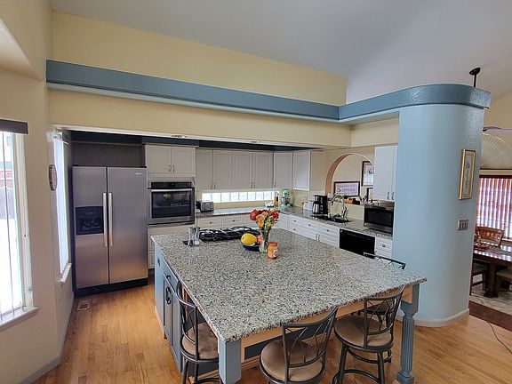 4th image of 4578 Espana Way